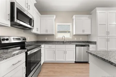 $159,900 | 2707 Cypress Street, Lake Charles, LA 70601