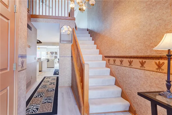 $344,900 | 10 Bay Park, Penfield, NY 14580