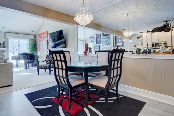 $344,900 | 10 Bay Park, Penfield, NY 14580