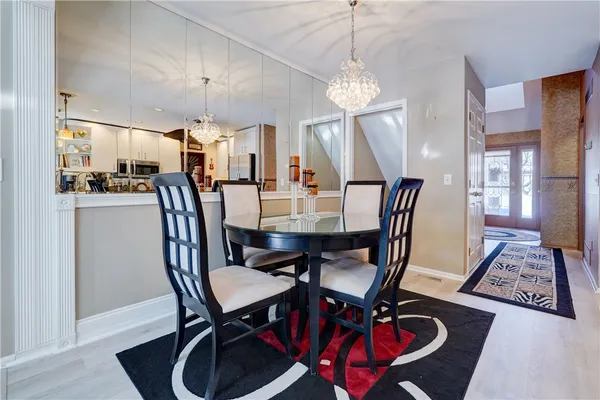 $344,900 | 10 Bay Park, Penfield, NY 14580