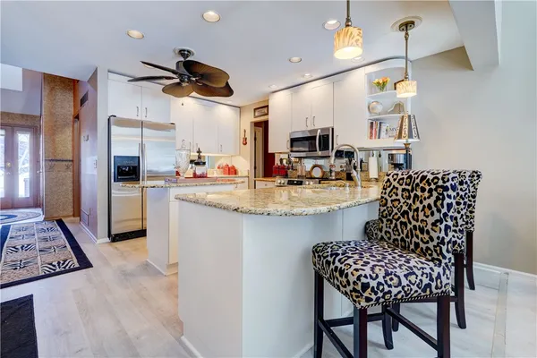 $344,900 | 10 Bay Park, Penfield, NY 14580