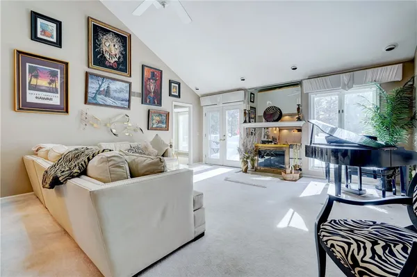 $344,900 | 10 Bay Park, Penfield, NY 14580