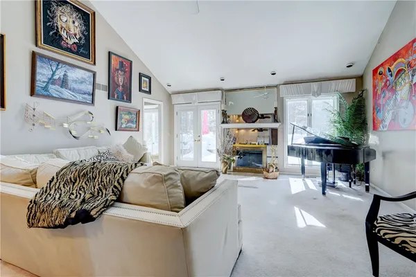 $344,900 | 10 Bay Park, Penfield, NY 14580