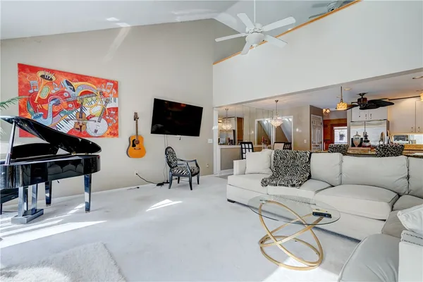 $344,900 | 10 Bay Park, Penfield, NY 14580