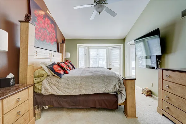 $344,900 | 10 Bay Park, Penfield, NY 14580