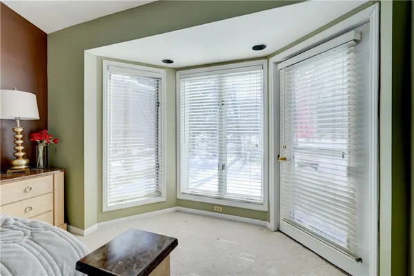 $344,900 | 10 Bay Park, Penfield, NY 14580