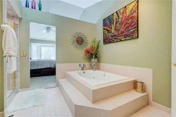 $344,900 | 10 Bay Park, Penfield, NY 14580