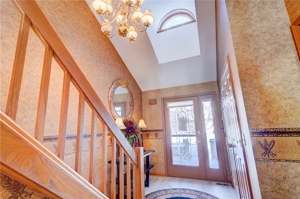 $344,900 | 10 Bay Park, Penfield, NY 14580