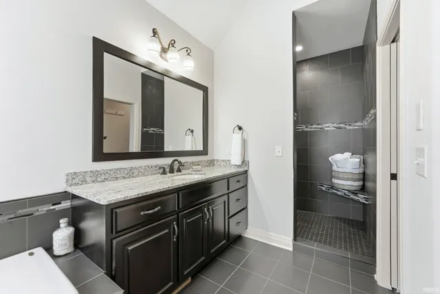 $849,900 | 13725 Lurrey Pass, Fort Wayne, IN 46845