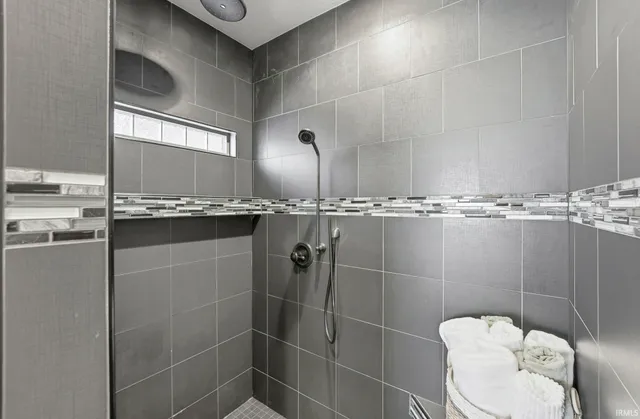 $849,900 | 13725 Lurrey Pass, Fort Wayne, IN 46845