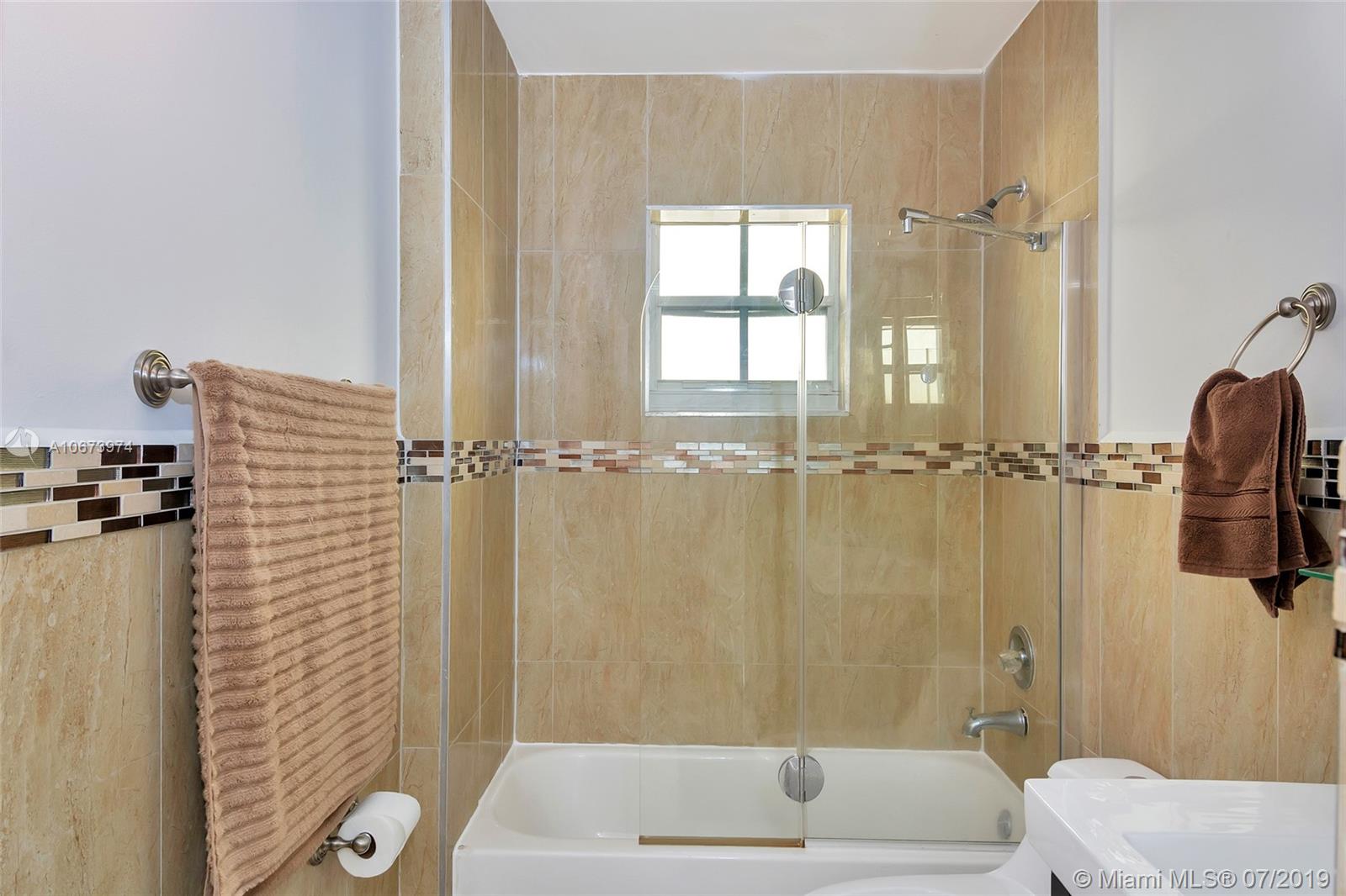 866 Briar Ridge Road Weston, FL 33327 - Photo 15 of 26