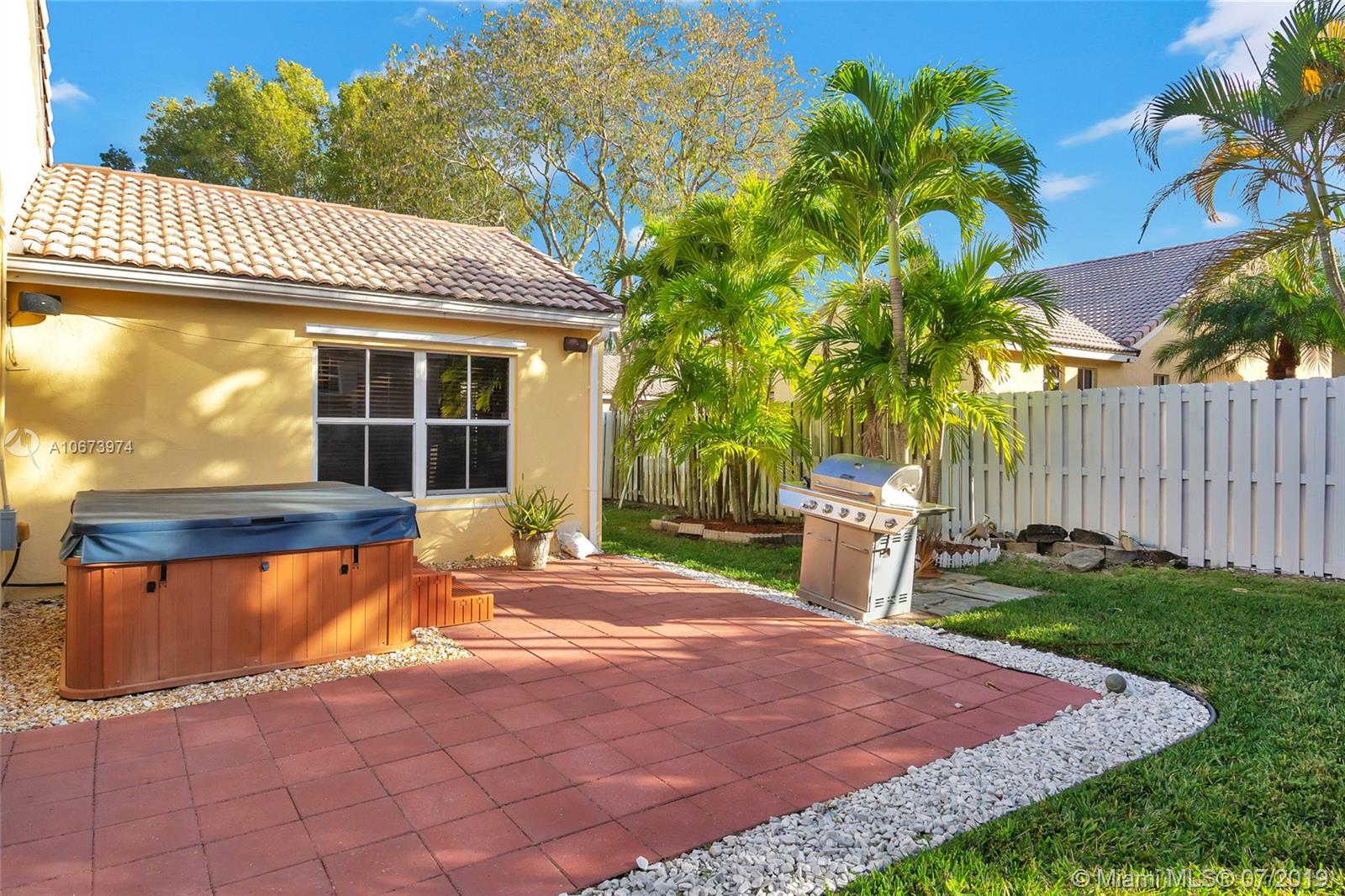 866 Briar Ridge Road Weston, FL 33327 - Photo 18 of 26