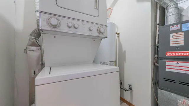 $369,900 | 150-154 Meadow Road, Crown Point, IN 46307