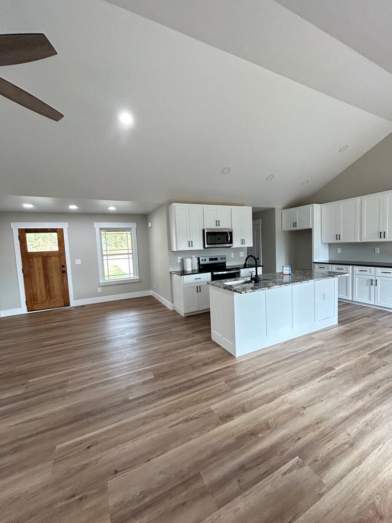 1130 Bell Loop Chatsworth, GA 30705 - Photo 4 of 34 Gallery Image 4