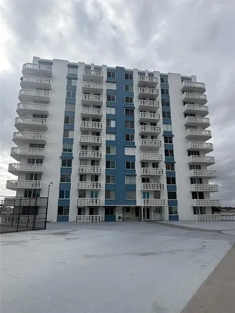 $245,000 | 925 North Halifax Avenue, Unit 102, Daytona Beach, FL 32118