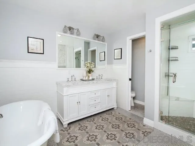 16544 Franzen Farm Road San Diego, CA 92127 - Photo 20 of 25 a spacious bathroom with a bathtub sink and toilet