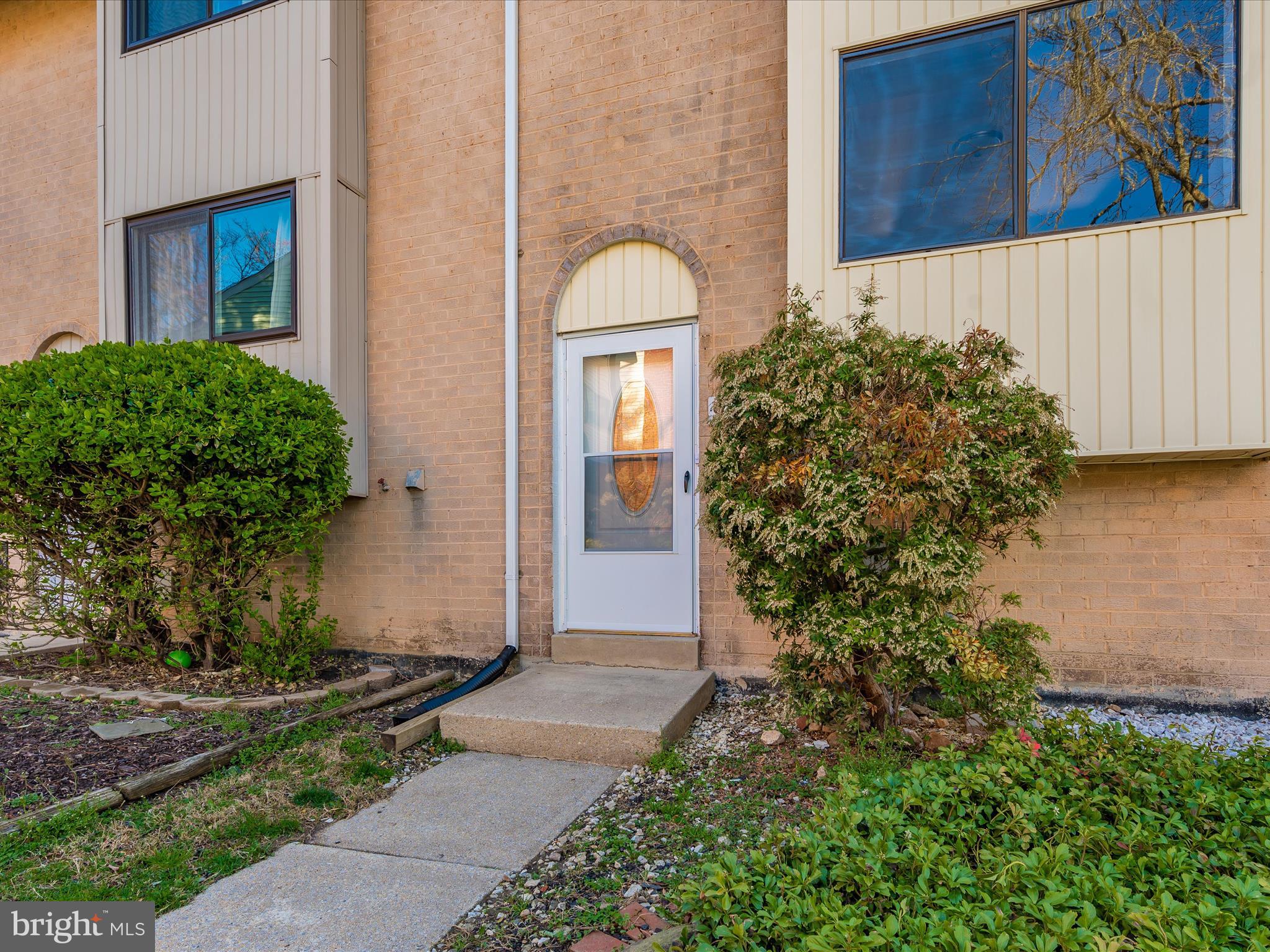 9416 Merryrest Road Columbia, MD 21045 - Photo 4 of 49 PDR_4203
