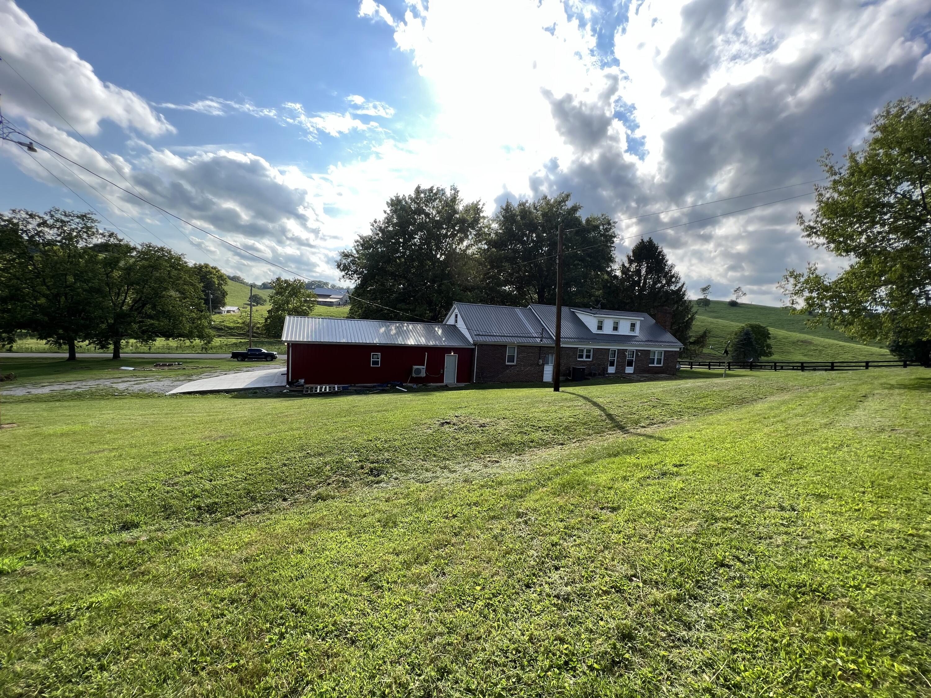 2184 Cole Road Winchester, KY 40391 - Photo 6 of 91 IMG_0760 2