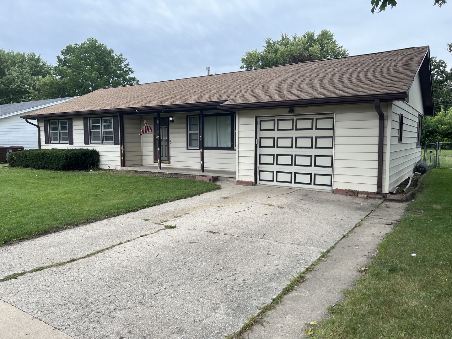 355 Irene Avenue Rochelle, IL 61068 - Photo 1 of 12 Gallery Image 1