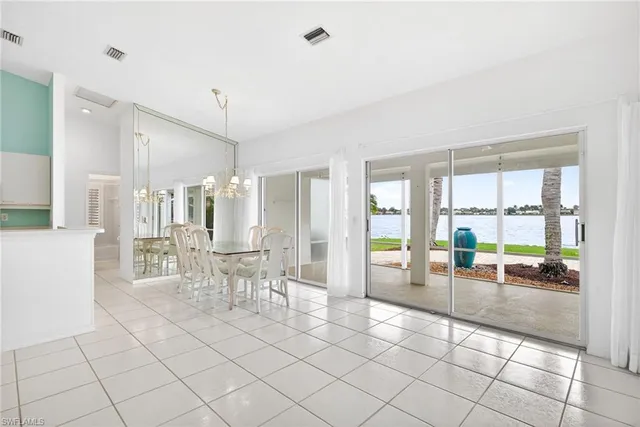 $650,000 | 7071 Mill Pond Circle, Naples, FL 34109