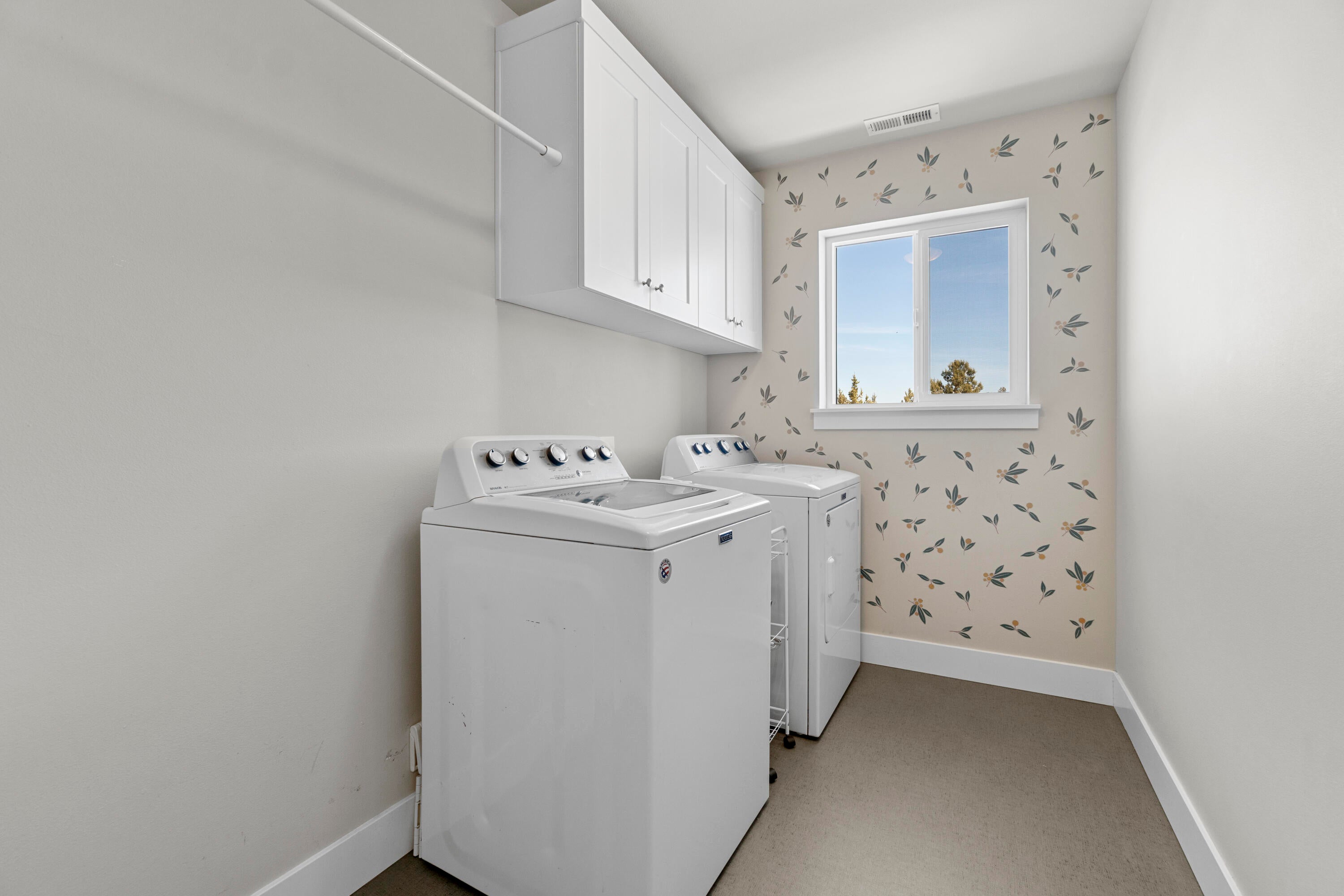 20778 Kilbourne Loop Bend, OR 97701 - Photo 23 of 39 upstairs laundry