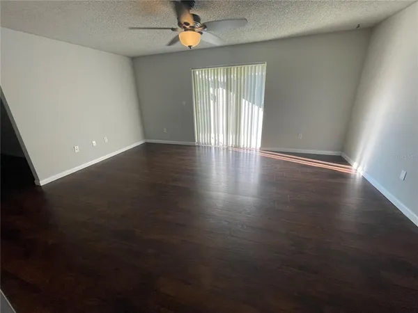 $1,550 | 525 South Conway Road, Unit 220, Orlando, FL 32807