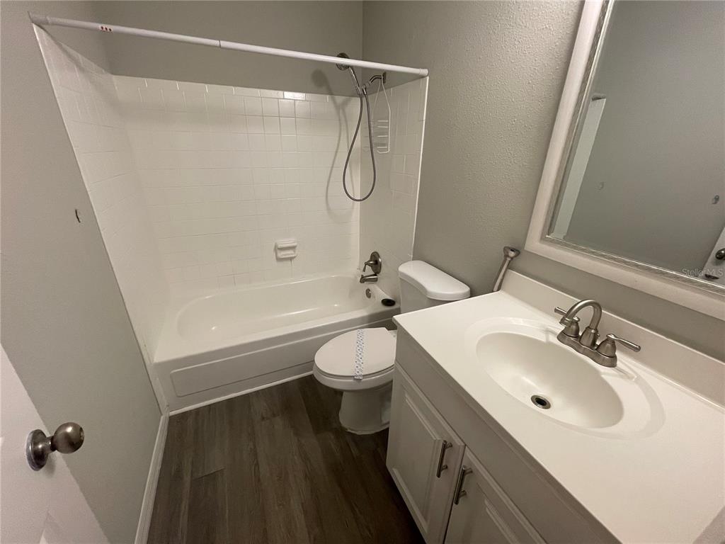 525 South Conway Road, Unit 220 Orlando, FL 32807 - Photo 6 of 8