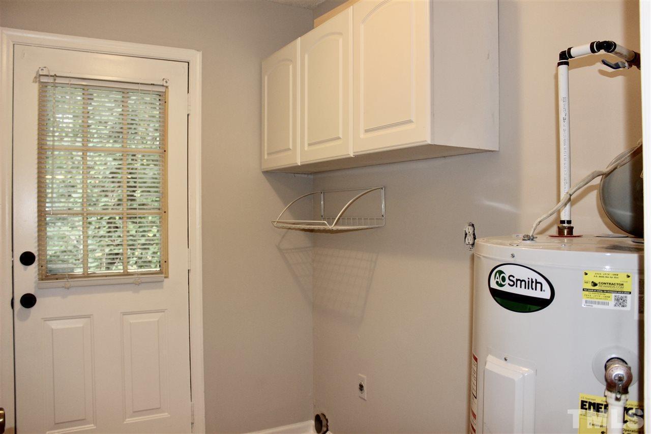 1355 Springlawn Court Raleigh, NC 27609 - Photo 12 of 30 Photo #12