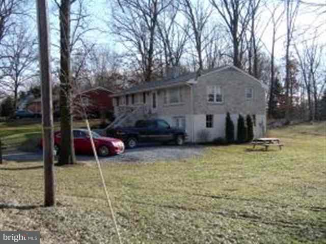 2085 Mapledale Road Elizabethtown, PA 17022 - Photo 15 of 19 Gallery Image 15