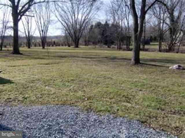 2085 Mapledale Road Elizabethtown, PA 17022 - Photo 16 of 19 Gallery Image 16