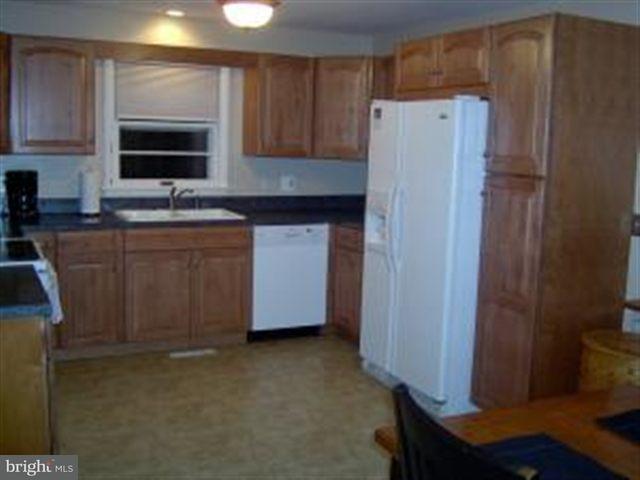2085 Mapledale Road Elizabethtown, PA 17022 - Photo 4 of 19 Gallery Image 4