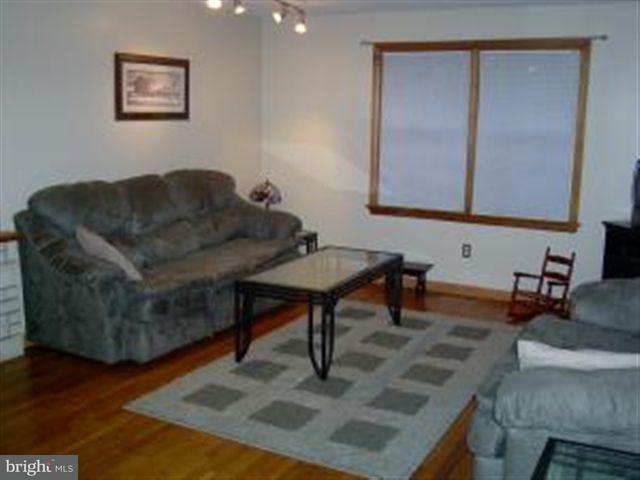 2085 Mapledale Road Elizabethtown, PA 17022 - Photo 6 of 19 Gallery Image 6