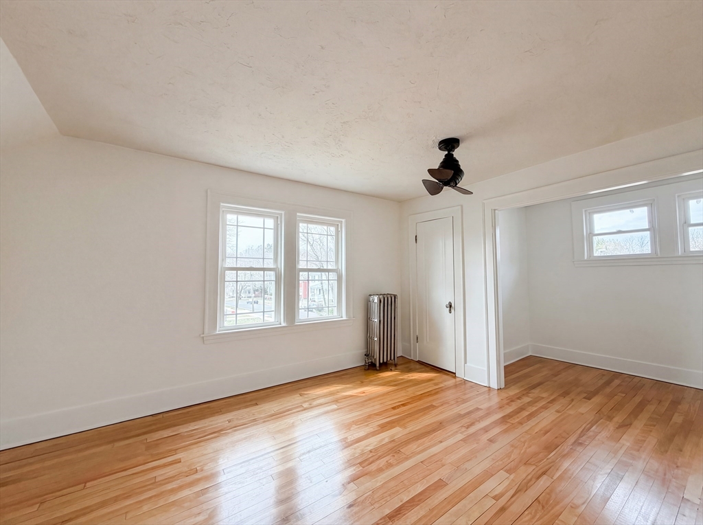 10 Perrot Street Worcester, MA 01602 - Photo 11 of 17