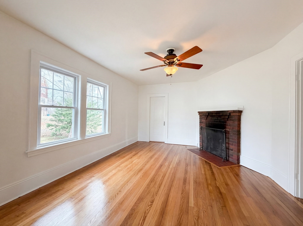 10 Perrot Street Worcester, MA 01602 - Photo 16 of 17