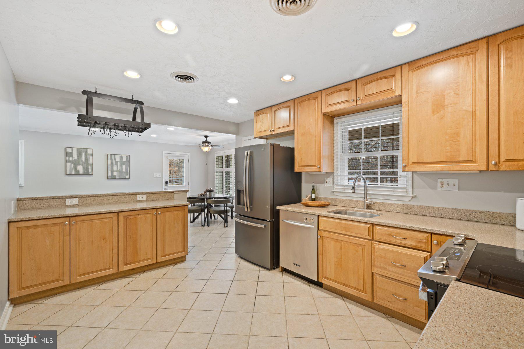 13918 Manchester Road Upper Marlboro, MD 20774 - Photo 4 of 35