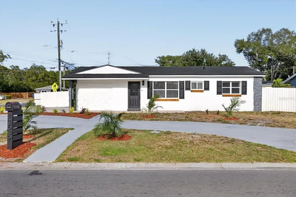 $389,900 | 13589 120th Street North, Largo, FL 33778