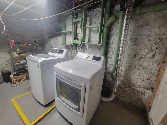 $3,150 | 12 Division Street, Unit A, Danbury, CT 06810