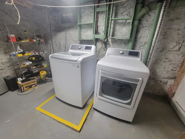 $3,150 | 12 Division Street, Unit A, Danbury, CT 06810