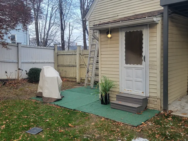 $3,150 | 12 Division Street, Unit A, Danbury, CT 06810