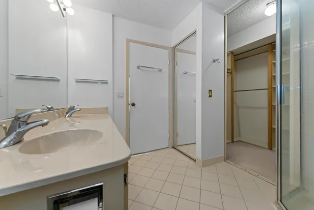 $195,999 | 2621 Village Boulevard, Unit 203, West Palm Beach, FL 33409