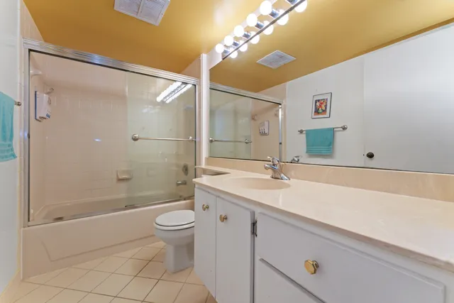 $195,999 | 2621 Village Boulevard, Unit 203, West Palm Beach, FL 33409