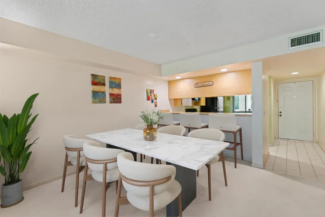 $195,999 | 2621 Village Boulevard, Unit 203, West Palm Beach, FL 33409