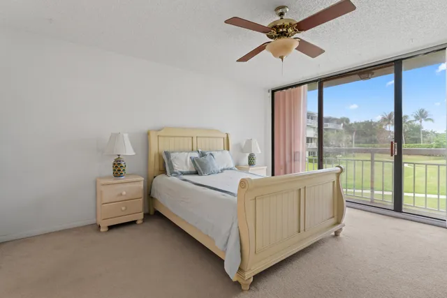 $195,999 | 2621 Village Boulevard, Unit 203, West Palm Beach, FL 33409