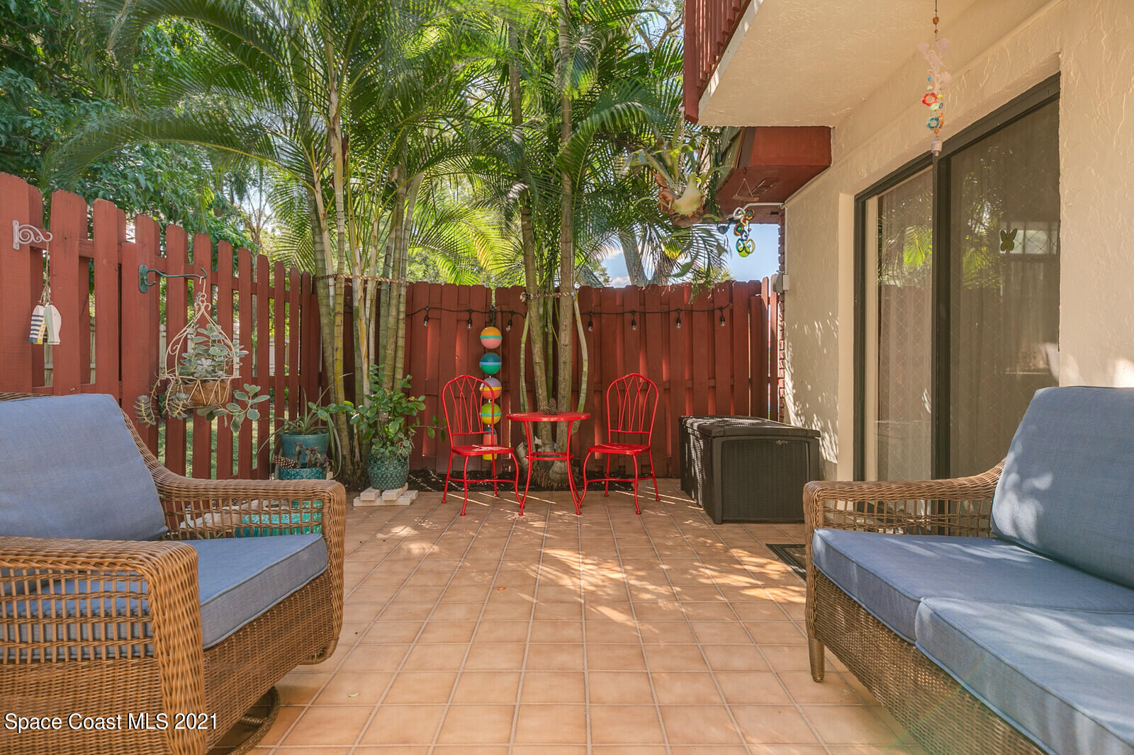 39 Piney Branch Way, Unit B Melbourne, FL 32904 - Photo 2 of 16 Fenced Courtyard