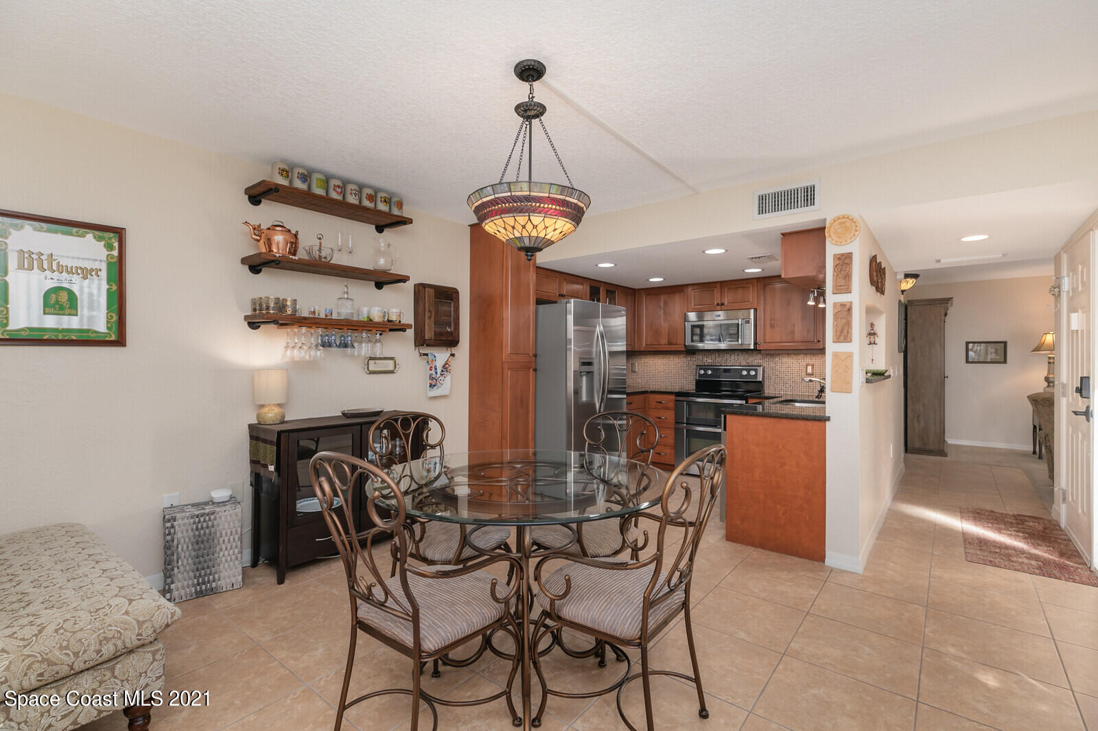 39 Piney Branch Way, Unit B Melbourne, FL 32904 - Photo 5 of 16 Dining Area