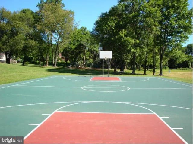 a view of a tennis court