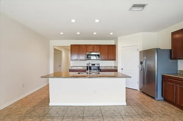 $2,500 | 15769 High Bell Place, Bradenton, FL 34212