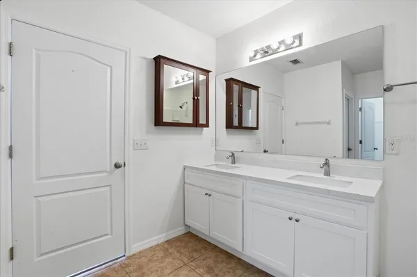 $2,500 | 15769 High Bell Place, Bradenton, FL 34212