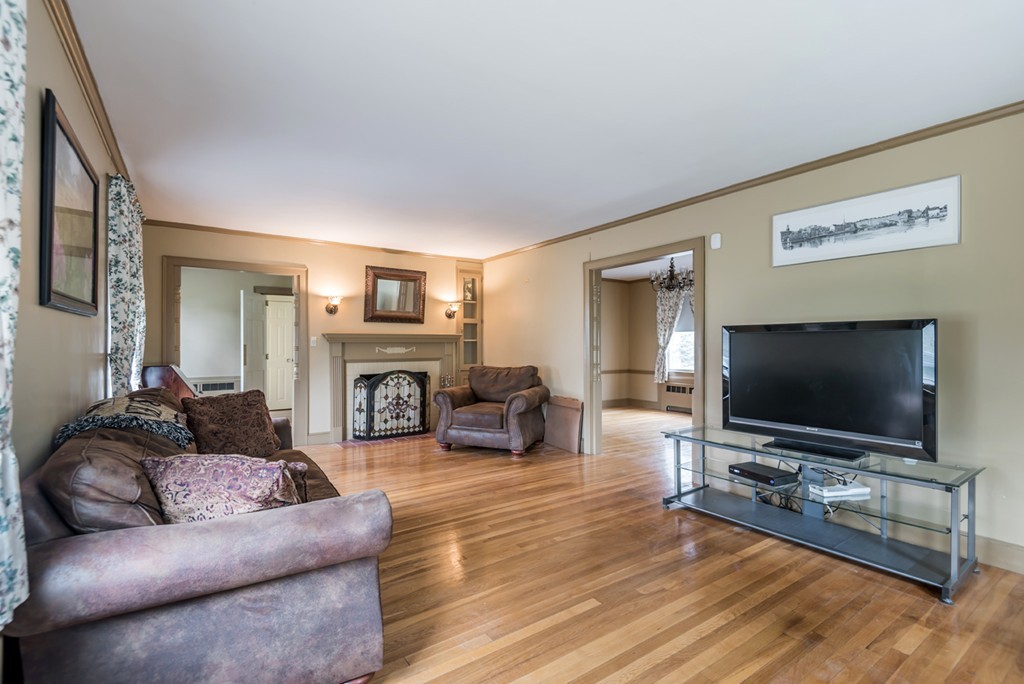 80 Dascomb Road Andover, MA 01810 - Photo 4 of 24 Gallery Image 4