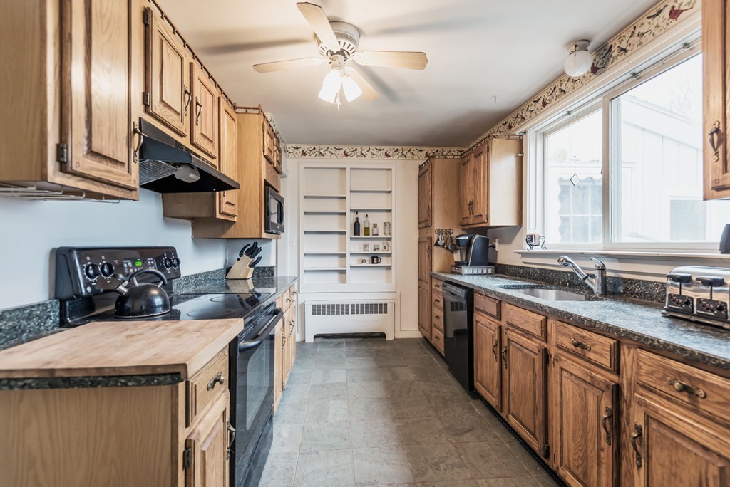 80 Dascomb Road Andover, MA 01810 - Photo 8 of 24 Gallery Image 8